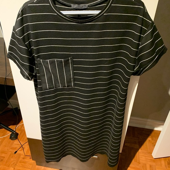 T-shirt Dress - Picture 1 of 6